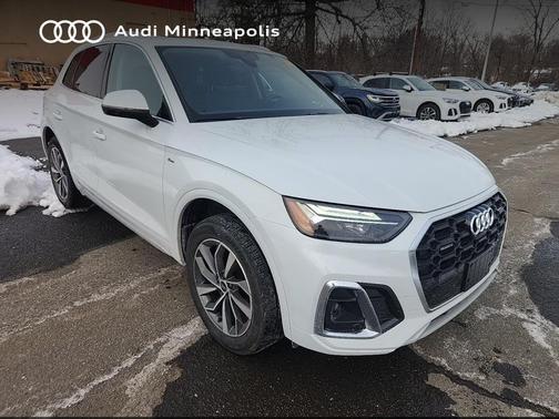 2023 Audi Q5 45 S line Premium Plus