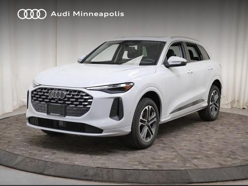 Glacier White Metallic 2026 Audi Q5 Premium TFSI quattro S tronic