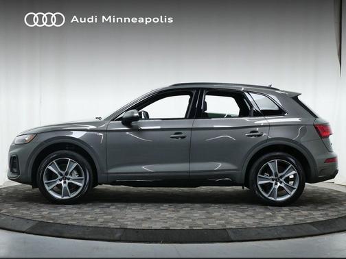 2025 Audi Q5 45 S line Premium