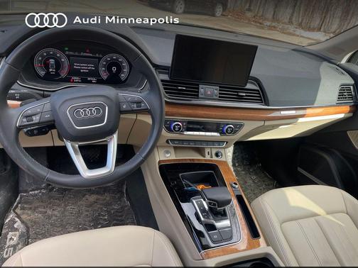 2023 Audi Q5 45 S line Premium Plus