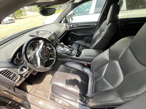 2016 Porsche Cayenne S