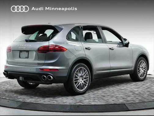 2016 Porsche Cayenne S