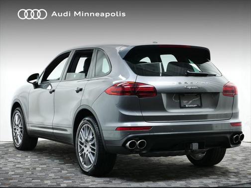 2016 Porsche Cayenne S