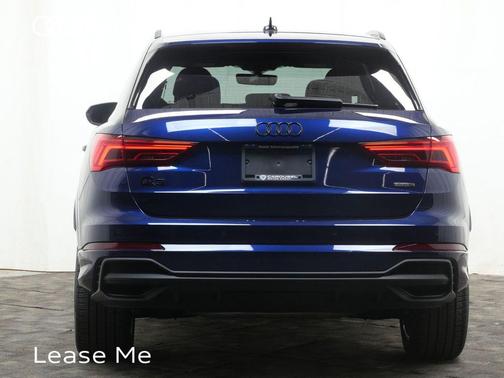 Navarra Blue Metallic 2025 Audi Q3 45 S line Premium Plus