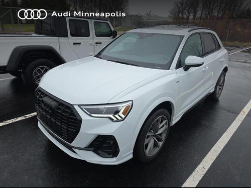Glacier White Metallic 2023 Audi Q3 45 S line Premium Plus