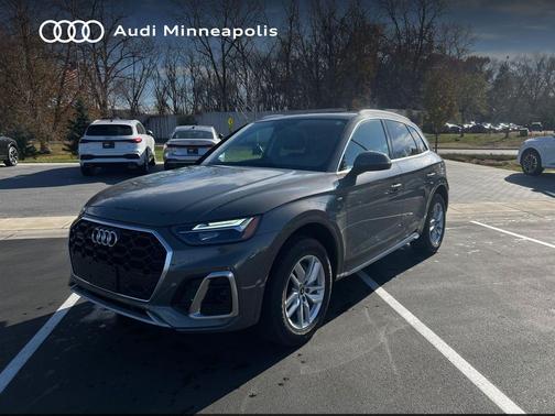 2023 Audi Q5 45 S line Premium