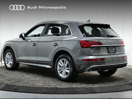 2023 Audi Q5 45 S line Premium