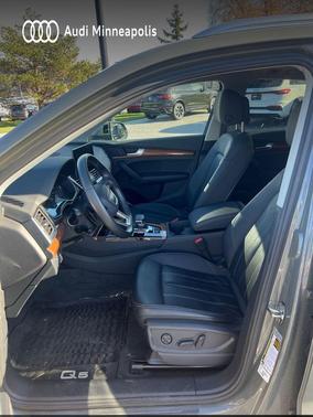 2023 Audi Q5 45 S line Premium