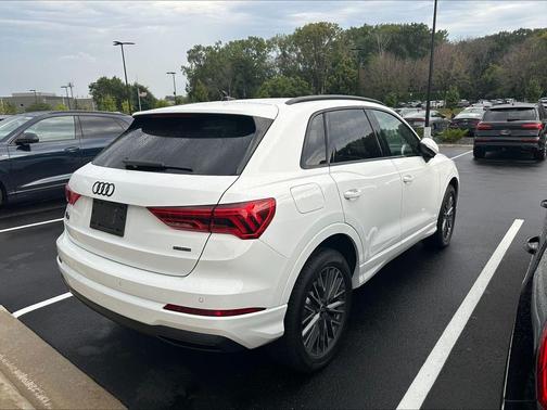 2024 Audi Q3 Premium 40 TFSI quattro Tiptronic
