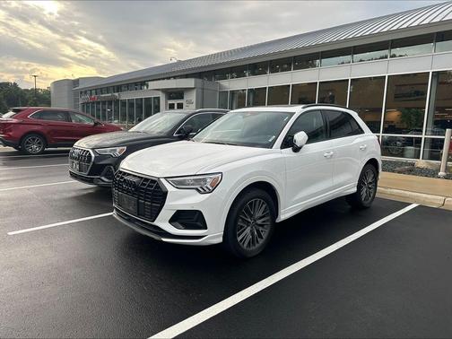 2024 Audi Q3 Premium 40 TFSI quattro Tiptronic
