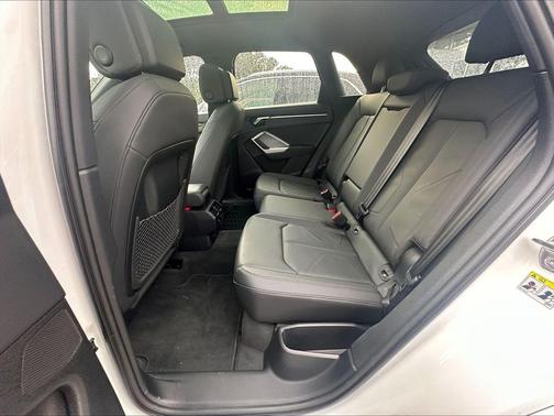2024 Audi Q3 Premium 40 TFSI quattro Tiptronic