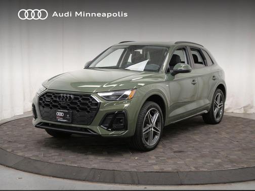 District Green Metallic 2023 Audi Q5 e 55 S line Premium Plus