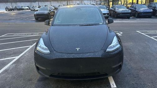 2022 Tesla Model Y Long Range Dual Motor All-Wheel Drive