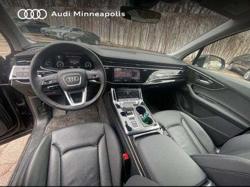 2023 Audi Q7 55 Premium