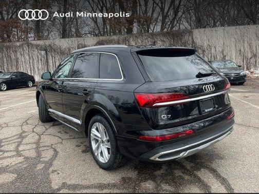 2023 Audi Q7 55 Premium
