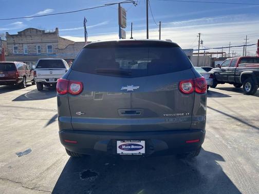 2011 Chevrolet Traverse 2LT