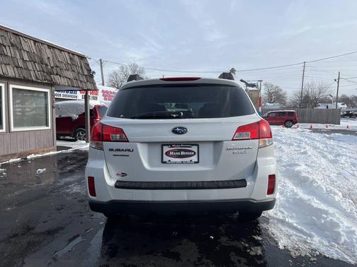 2013 Subaru Outback 2.5i Premium