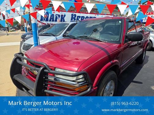 2004 Chevrolet S-10 Base