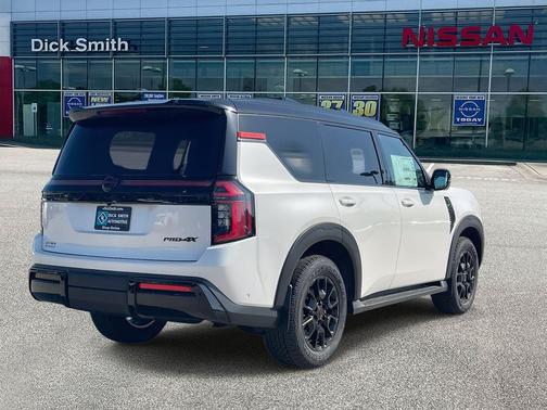 2025 Nissan Armada PRO-4X 4WD