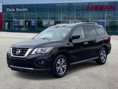 2019 Nissan Pathfinder SV