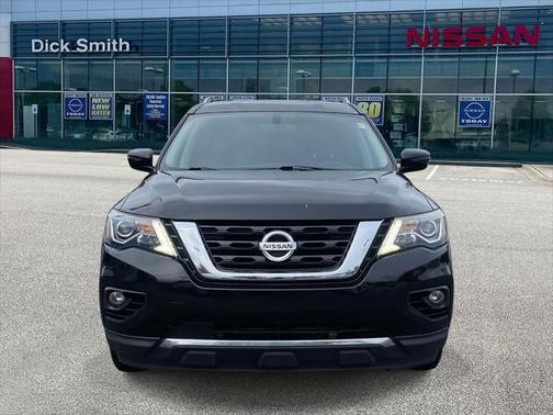 2019 Nissan Pathfinder SV