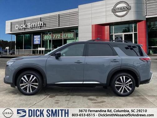 2025 Nissan Pathfinder Platinum FWD