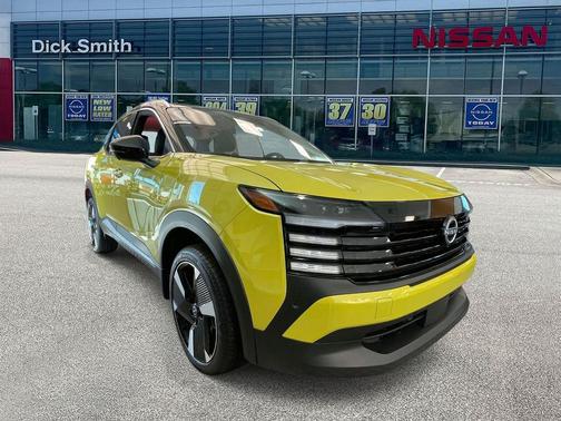 2025 Nissan Kicks SR