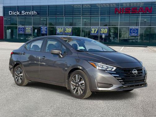 Gun Metallic 2025 Nissan Versa 1.6 SV