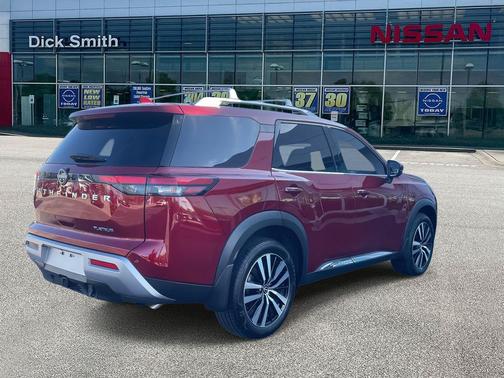 2024 Nissan Pathfinder Platinum FWD