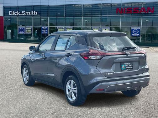 2025 Nissan Kicks S