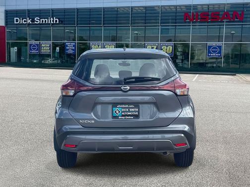 2025 Nissan Kicks S