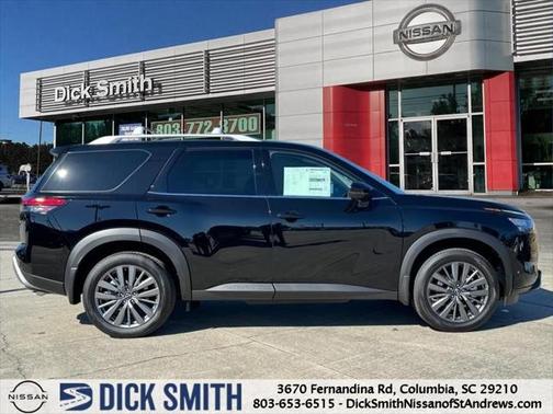 2025 Nissan Pathfinder SL FWD