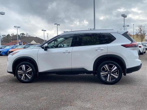 2025 Nissan Rogue SL