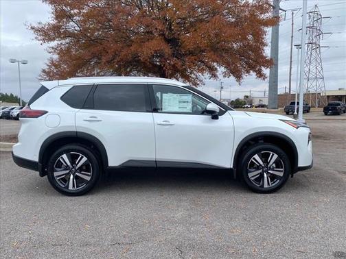 2025 Nissan Rogue SL