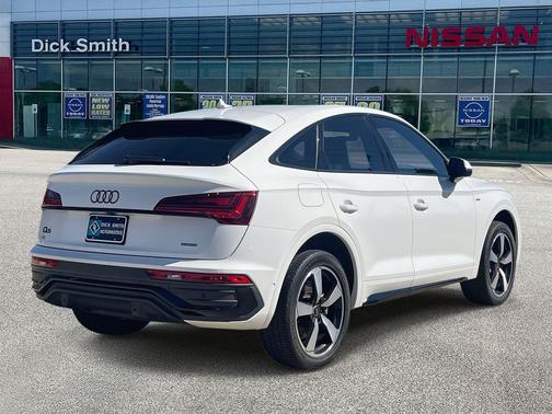 2023 Audi Q5 45 S line Prestige