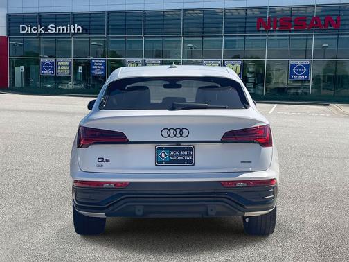 2023 Audi Q5 45 S line Prestige