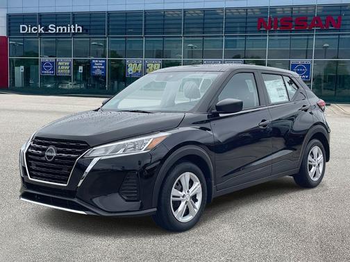 2025 Nissan Kicks S