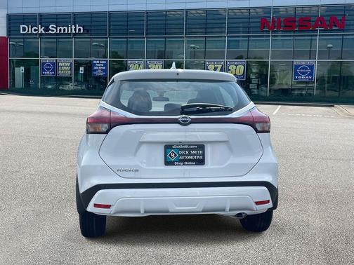 2025 Nissan Kicks S