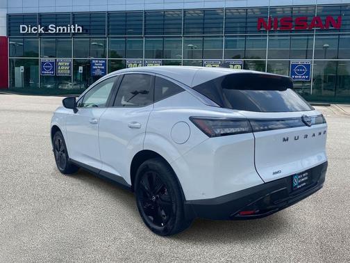 2025 Nissan Murano SV