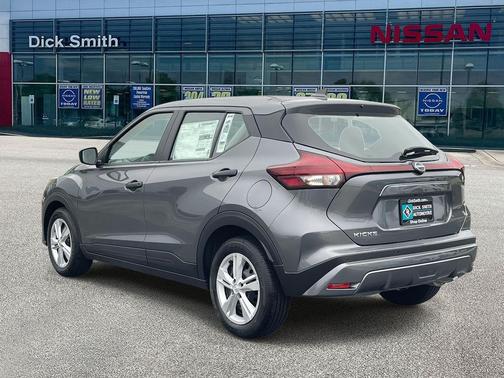 2025 Nissan Kicks S