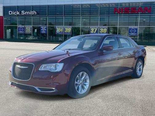 2023 Chrysler 300 Touring