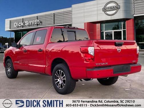 2024 Nissan Titan SV