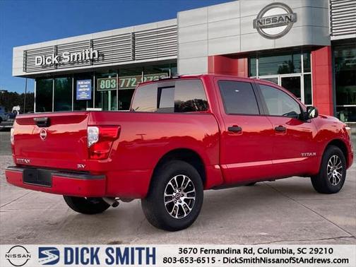 2024 Nissan Titan SV