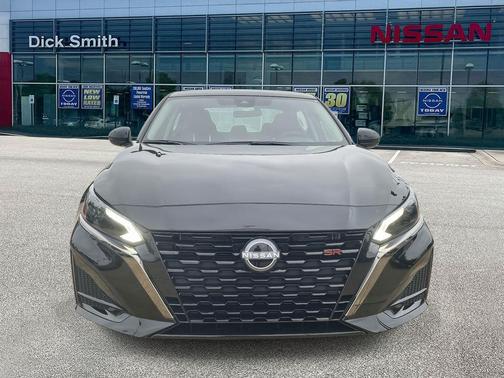 2025 Nissan Altima SR FWD