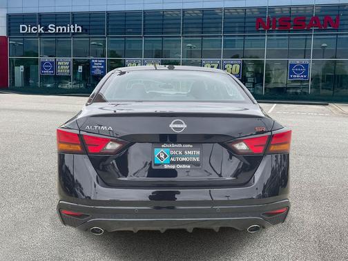 2025 Nissan Altima SR FWD