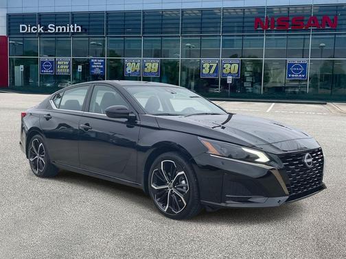 2025 Nissan Altima SR FWD