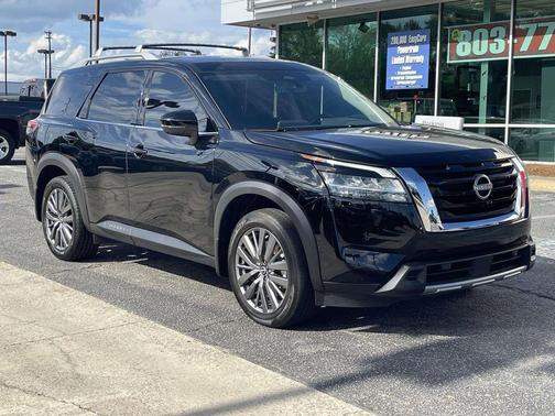 2024 Nissan Pathfinder SL FWD