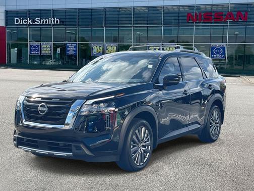 2024 Nissan Pathfinder SL FWD