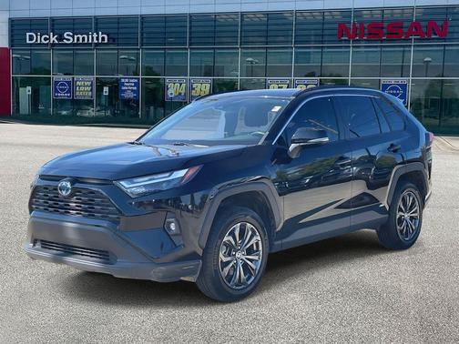 2022 Toyota RAV4 Hybrid XLE Premium