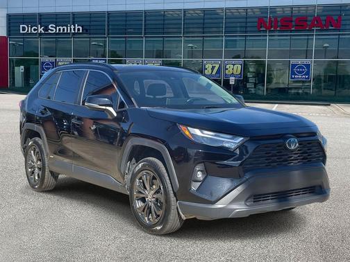 2022 Toyota RAV4 Hybrid XLE Premium